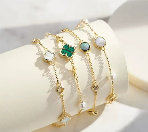 Four Leaf Clover Shell Pearl Bracelet – 14K Gold Plated 925 Silver i flera olika design