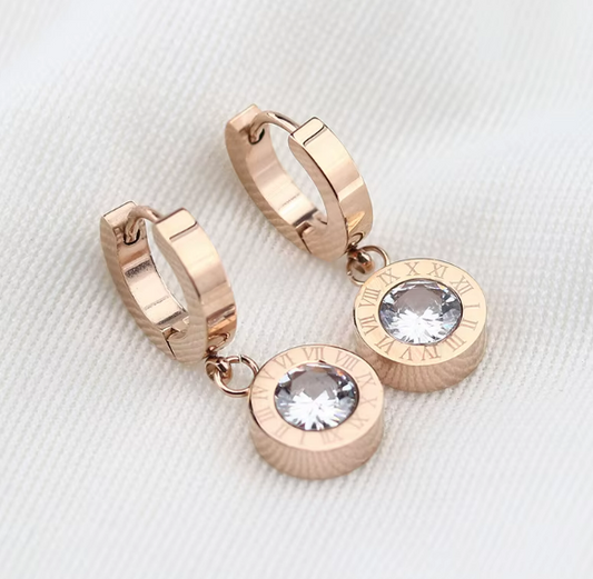 Huggie Hoop Örhängen – Guldpläterade