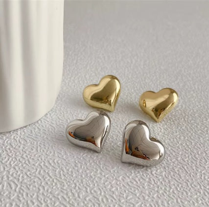 Hjärtformade örhängen – Tidlös elegans & romantisk charm